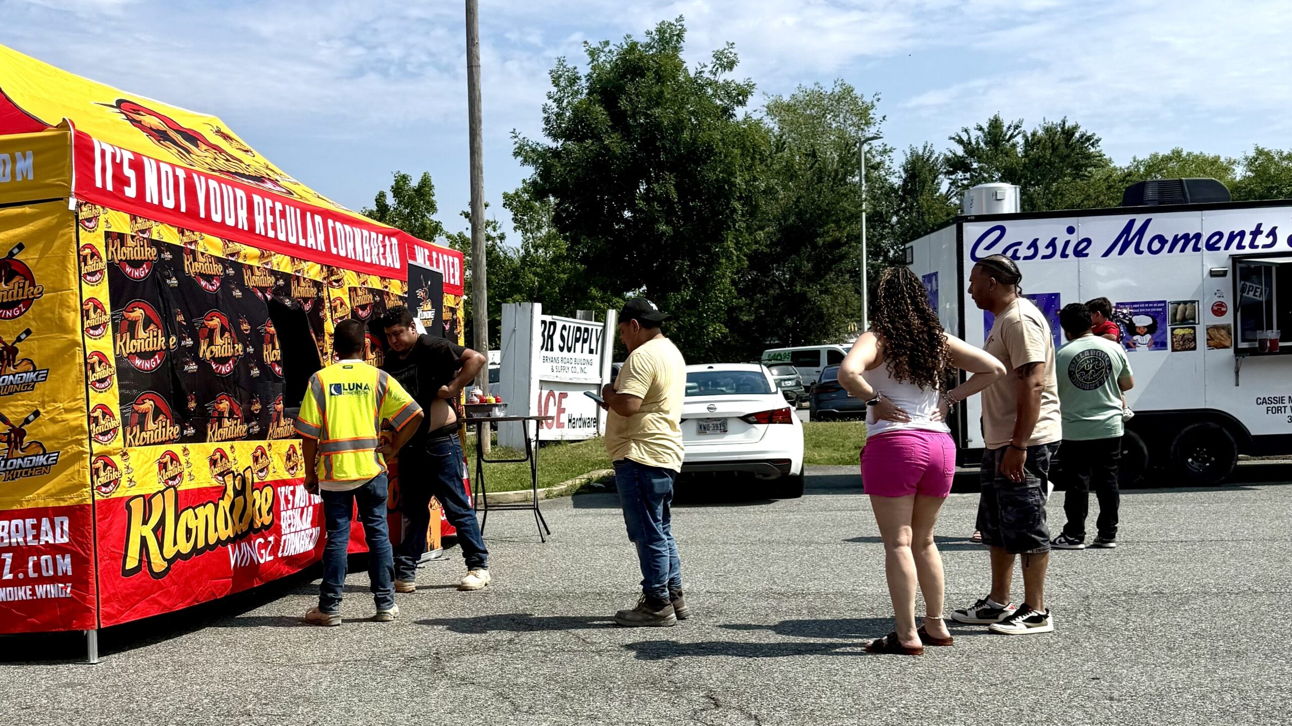 Klondike Wingz and Cassie Moments at Canopy Group Markets